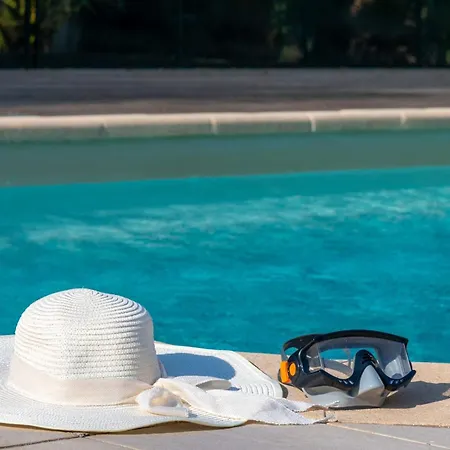 1-br Garden With Pool Peaceful Private Parking