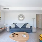 1-br Garden With Pool Peaceful Private Parking 아파트