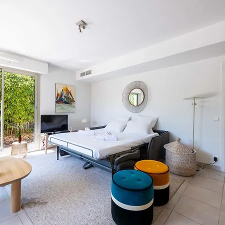 1-br Garden With Pool Peaceful Private Parking Appartement Cannes