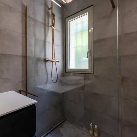 1-br Garden With Pool Peaceful Private Parking Appartement *