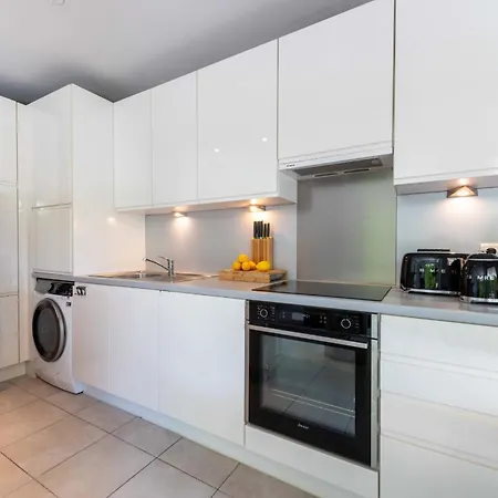 Appartement 1-br Garden With Pool Peaceful Private Parking